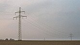 110kV-Leitung - warum zwei Erdseile?  |  Moin!Heute habe ich eine Freileitung gesehen, zwei mal 110kV,...