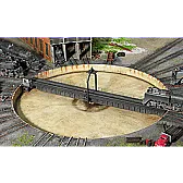 Turntable: circle cut out  |  Folks,Chill OUT and re-read Matt's question!Matt's question was in...