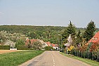 Der Beginn des modernen Straßenbaus in der Biederme ierzeit: Polonceau experimentiert im Frankreich der 1830er Ja hre mit Asphalt  |  Der Beginn des modernen Stra=DFenbaus in der Biedermeierzeit:Polonceau...