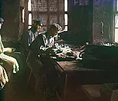 Color photography prior to WWI -- Production of artistic casting |  An electronic device of the 1970s-80s operated in a similar way to produce color...