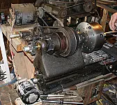 Strange feed arrangement on this South Bend lathe | http://sacramento.craigslist.org/tls/1581681281.html