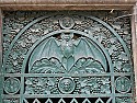 cast iron |  did you read the link? it has nothing to do with the melting point. it has to do...