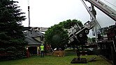 Bad crane rigging example - video |  "Randy333"  wroteUsing a protractor, I come up with a boom angle of around 35...