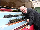 Pete's booked a return ticket  |  Just found the answer to my own question. It is apparently by Mitchell Designs...