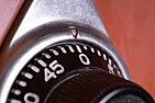 `Safe cracking' article and matt Blaze |    I went to a brand spanking new subdivision yesterday.  The homes were priced...